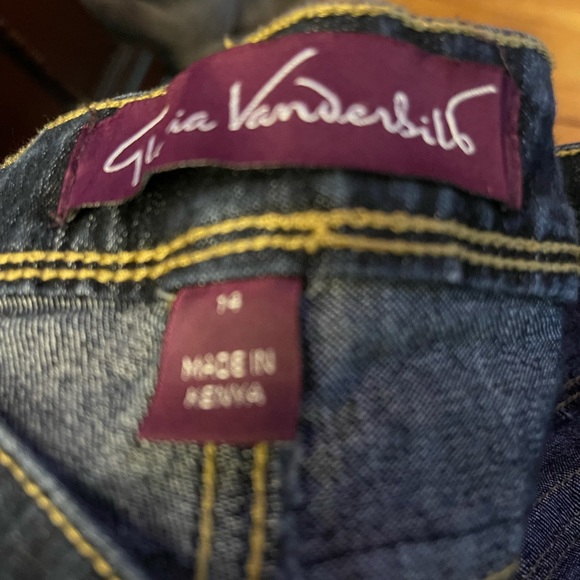 Gloria Vanderbilt jeans - Picture 5 of 6